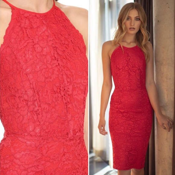 yumi lace prom dress